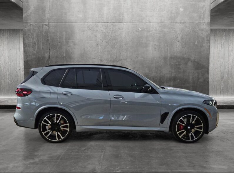 2024 BMW X5 M60i