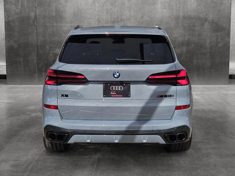 2024 BMW X5 M60i