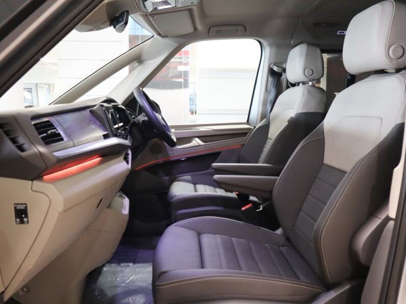 2026 Volkswagen Caravelle 1.5 TSI evo2 eHybrid 4MOTION