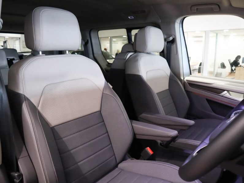 2026 Volkswagen Caravelle 1.5 TSI evo2 eHybrid 4MOTION